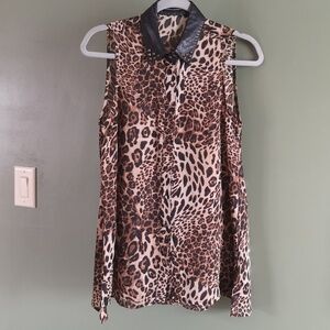 William Rast Sleeveless Sheer Cheetah Print Studded Faux Leather Collar Sz M
